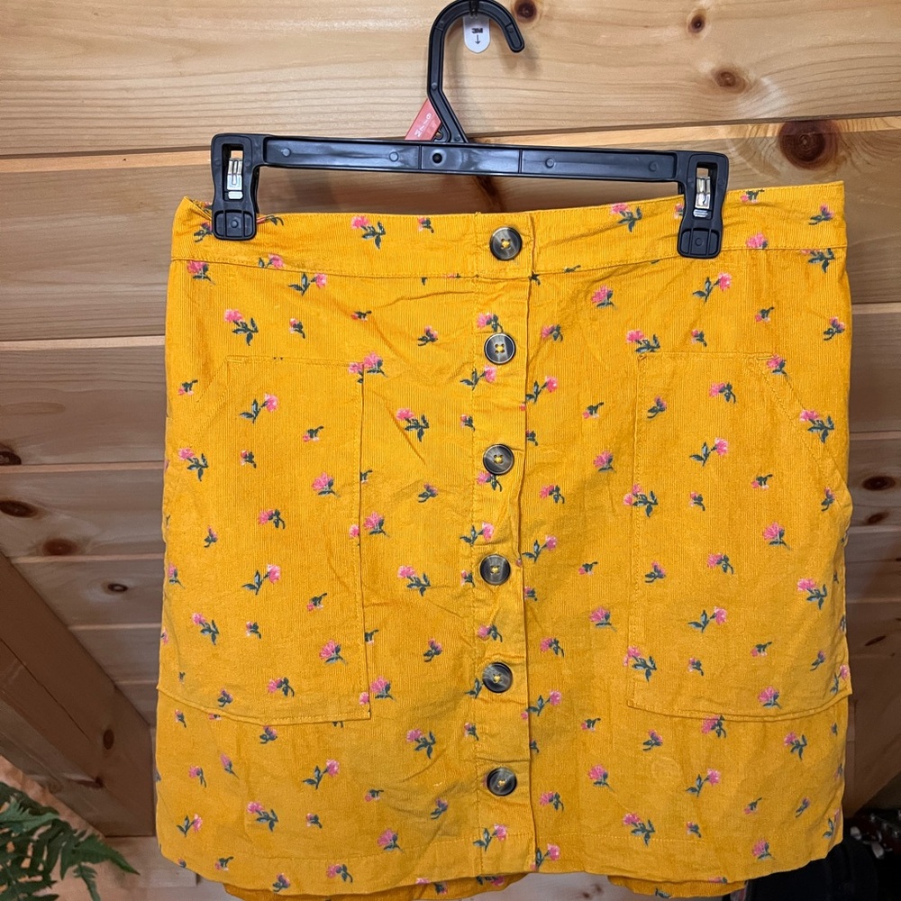 American Eagle Outfitters Yellow Floral Mini Skirt